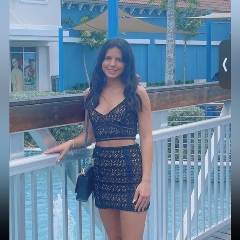 Kendall and Kylie 2 piece lace set